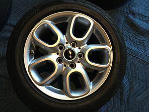 MINI Cooper OEM 16 inch rims with Hankook Tires-49e52138-5710-4547-99ec-1f03fd450421.jpeg